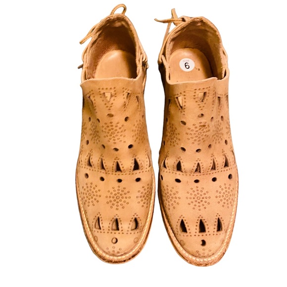 Anthropologie × Musse & Cloud Coolise Leather Laser Cut Booties - Picture 7 of 8